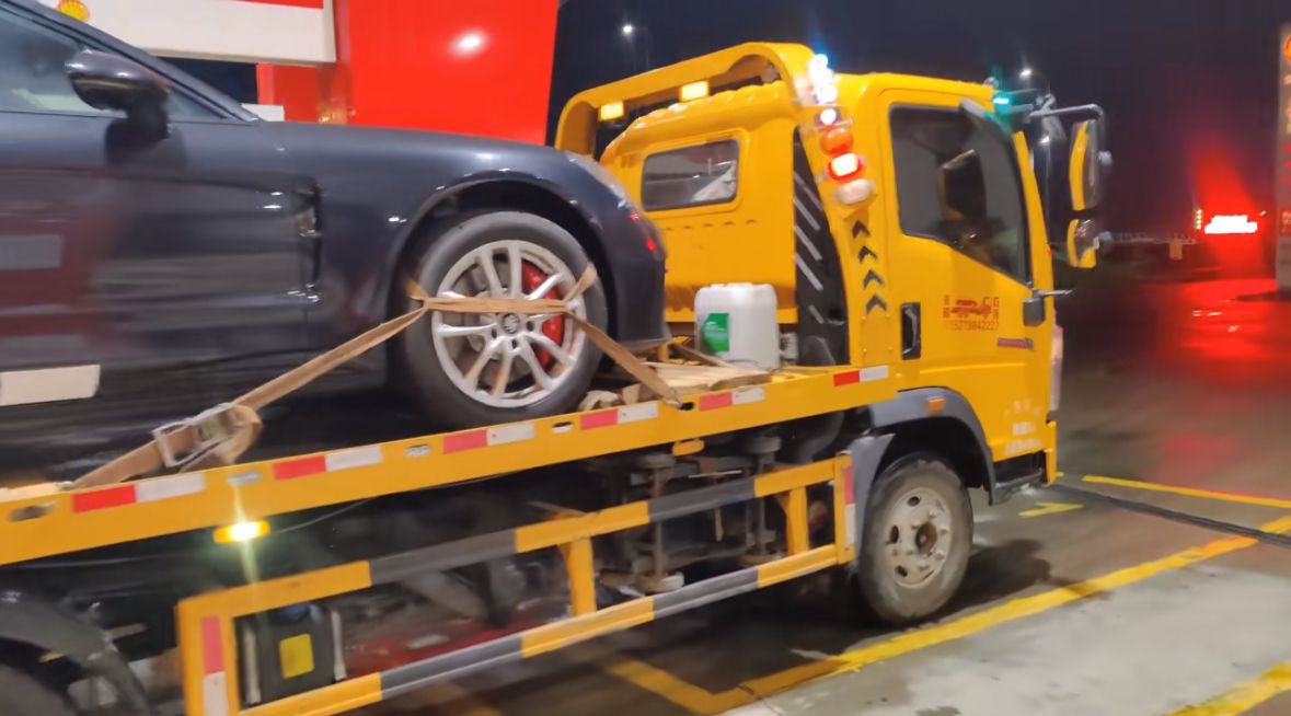 巢湖行车途中遇到突发状况该如何呼叫道路救援？